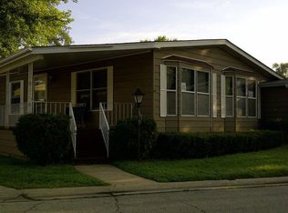 174 Northshore Rd, Elgin, IL 60123