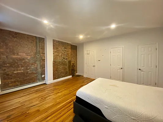 Rented by Hagstrom Management Inc | media 20