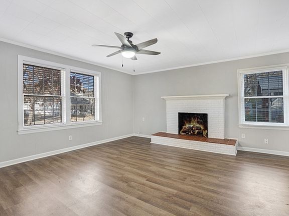 4th image of 311 Edgewood St