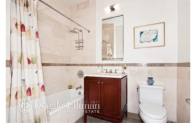 Sold by Douglas Elliman | media 16