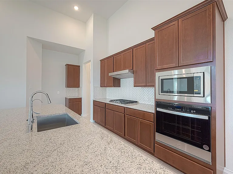 1303 Munson Valley Rd — Photo 18