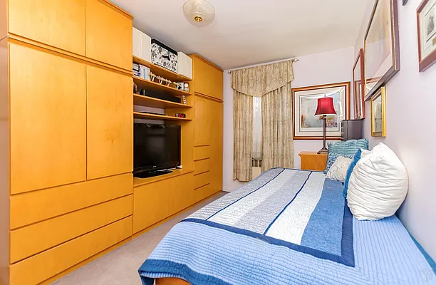 Sold by Halstead Real Estate | media 10