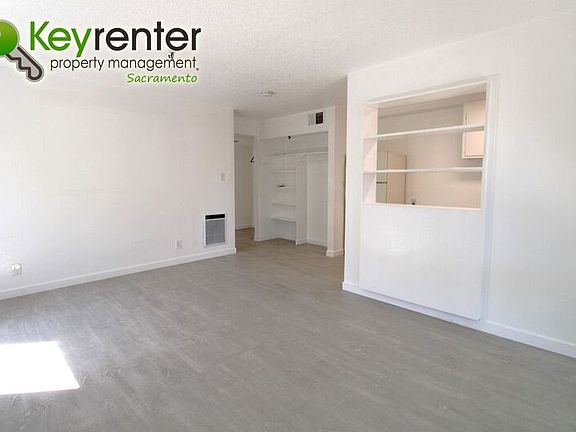 3rd image of 2320 P St #202