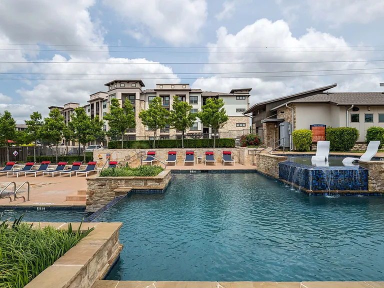 Villas on the Hill — Photo 1