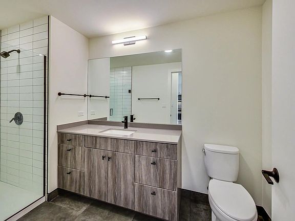 5th image of 1748 N Western Ave #505