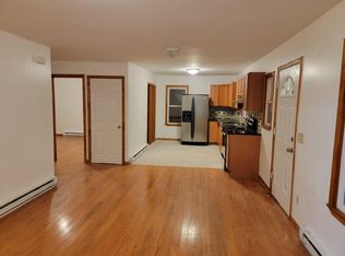 17 Dunham St #1, Norwich, CT 06360
