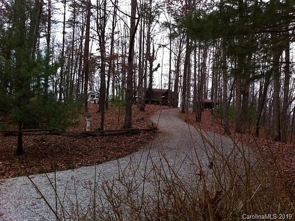 4th image of 125 Mountain View Dr