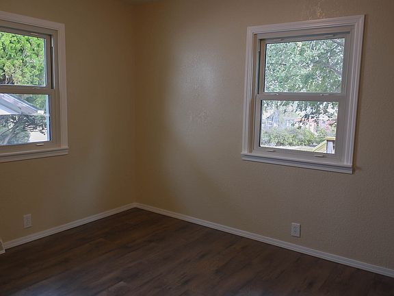 4th image of 309 N Pearl St