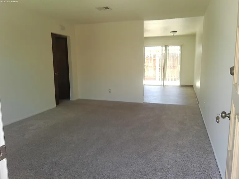 1721 Marion St #F — Photo 5