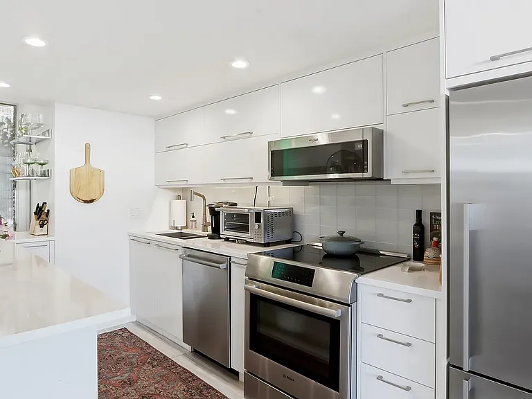 4411 N 40th St #51 — Photo 3
