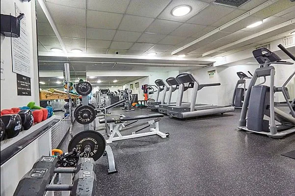 Sold by Yoreevo, LLC | media 17