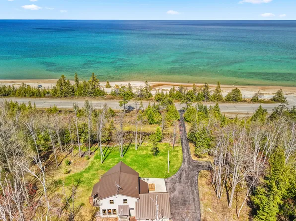 3998 Us Highway 23 N, Rogers City, MI 49779