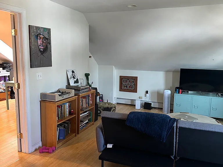 52 Vinton St #3 — Photo 16