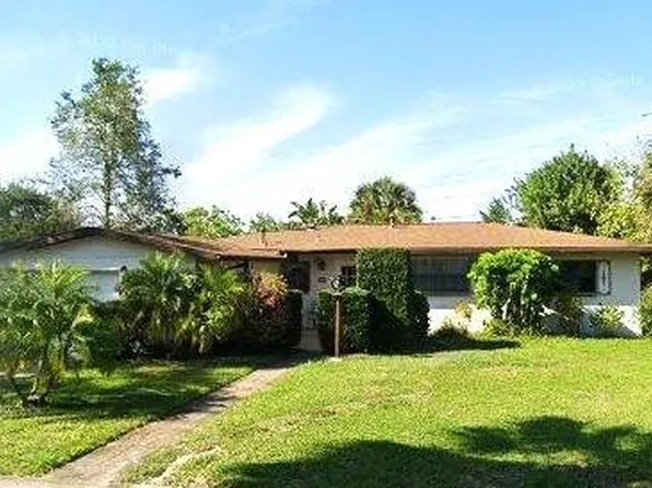 2904 Cooper Dr, Titusville, FL 32796