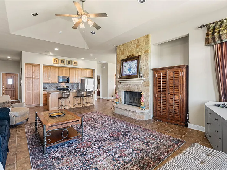 1908 Kahala Sunset Dr #G — Photo 17