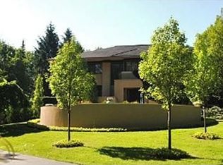 1476 Lakewood Rd, Bloomfield Hills, MI 48302