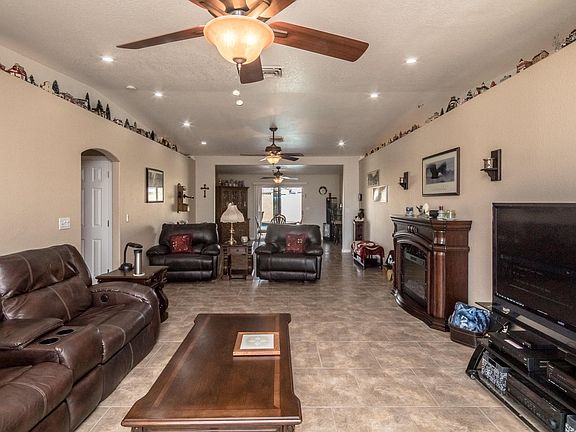 5th image of 4311 Trotwood Dr