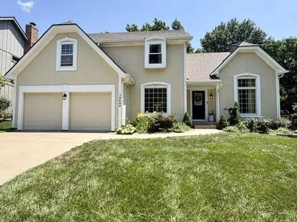 12405 Connell St, Overland Park, KS 66213