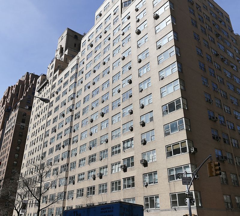 1st image of 30 Park Ave APT 6N