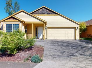859 SW 24th St, Troutdale, OR 97060