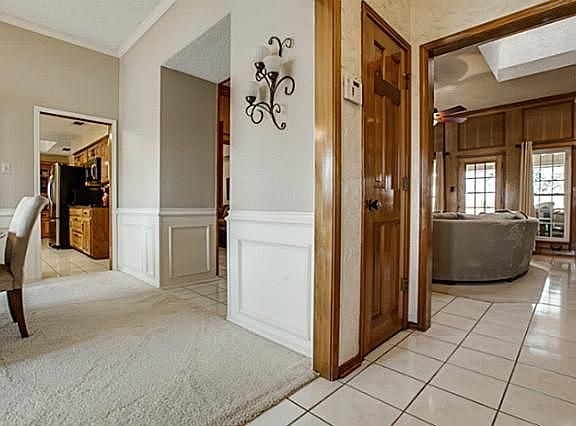 4th image of 1921 Glenbrook Ct