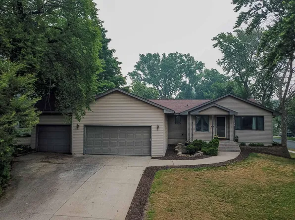 3488 Midland Ct, White Bear Lake, MN 55110