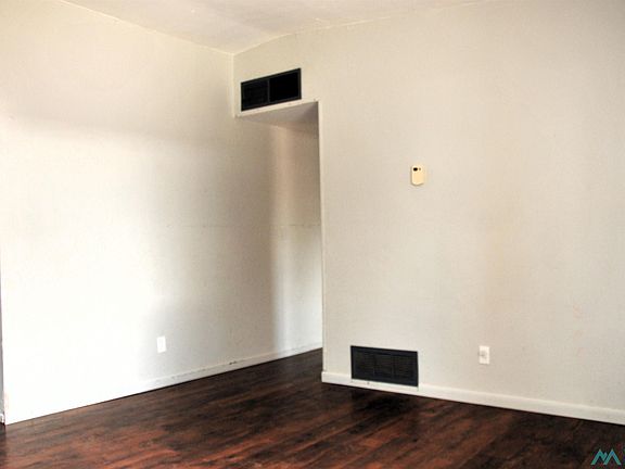 5th image of 744 Washington Ave