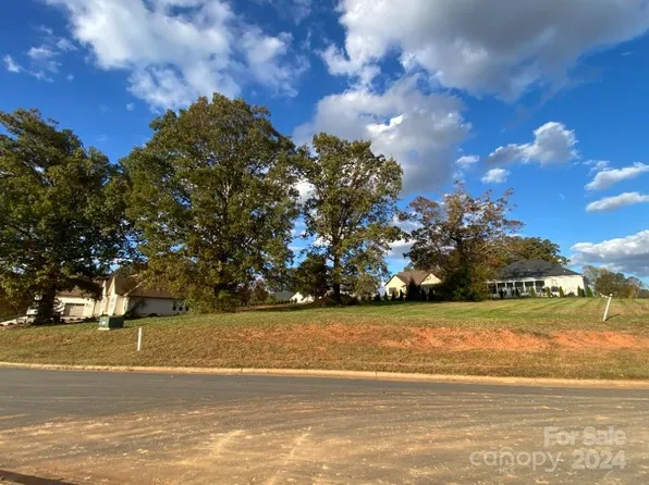 4433 Holly Cir NE #64, Conover, NC 28613