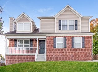 2006 Zion Ln, La Vergne, TN 37086