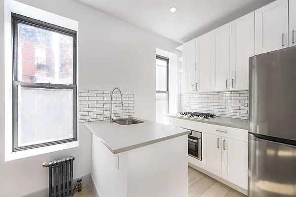 Rented by Bold New York | media 28