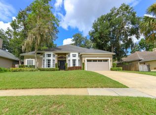 1235 Mactavandash Dr, Oviedo, FL 32765