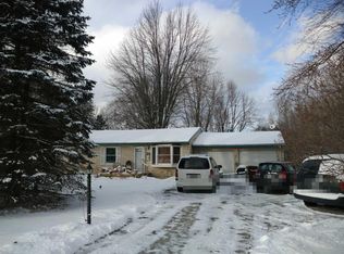 569 E Haslett Rd, Williamston, MI 48895