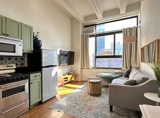 12 Stoneholm St APT 430, Boston, MA 02115