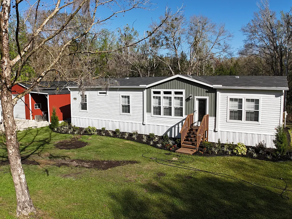 10750 NW 190th St