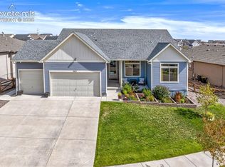 7413 Rim Bluff Ln, Colorado Springs, CO 80927