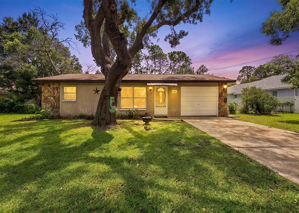 1st image of 9004 VICKSBURG ROAD