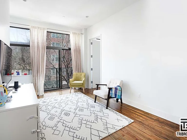 232 E 124th St #2D — Photo 6