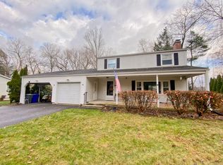 11 Northfield Rd, Enfield, CT 06082