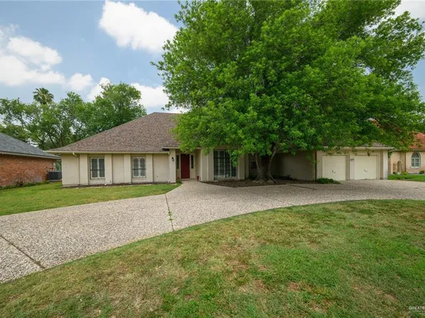 1465 Palm Valley Dr E, Palm Valley, TX 78552