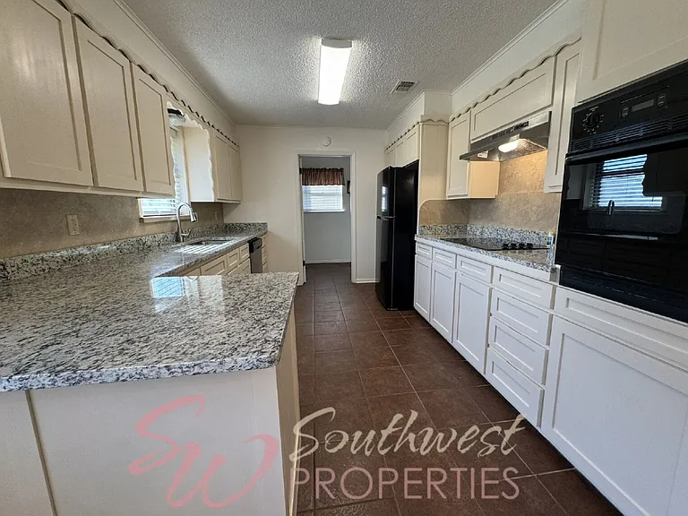 208 Prairie Wind Blvd — Photo 5