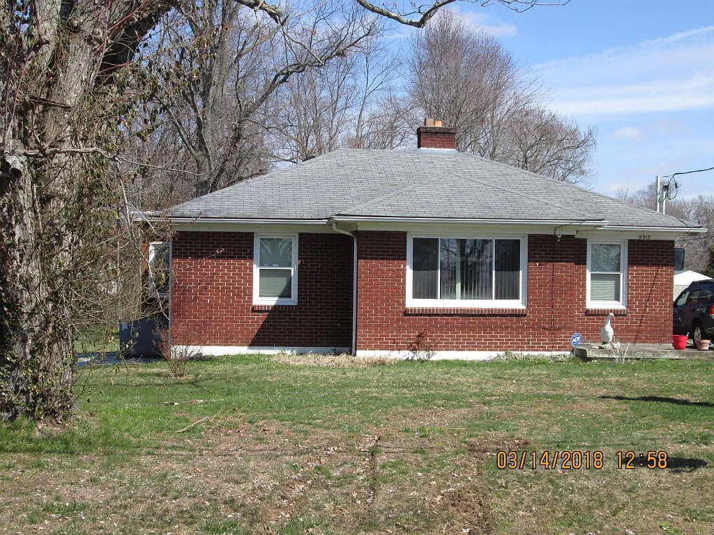 5513 Locust Way photo 1