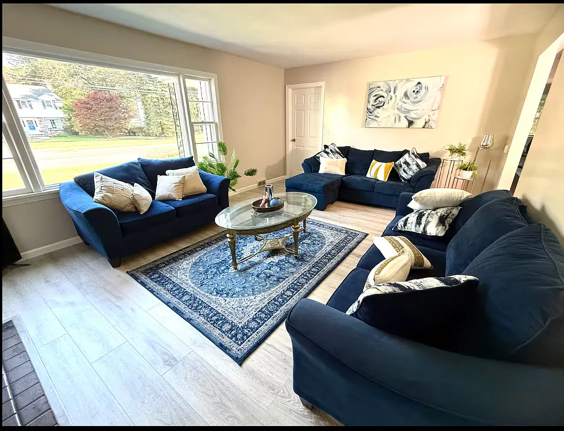 2 bed, 1891 sqft, $1,900 — Photo 3