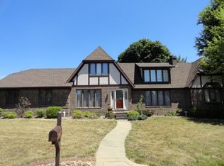 1609 Greenbrier Dr, Mount Vernon, IN 47620