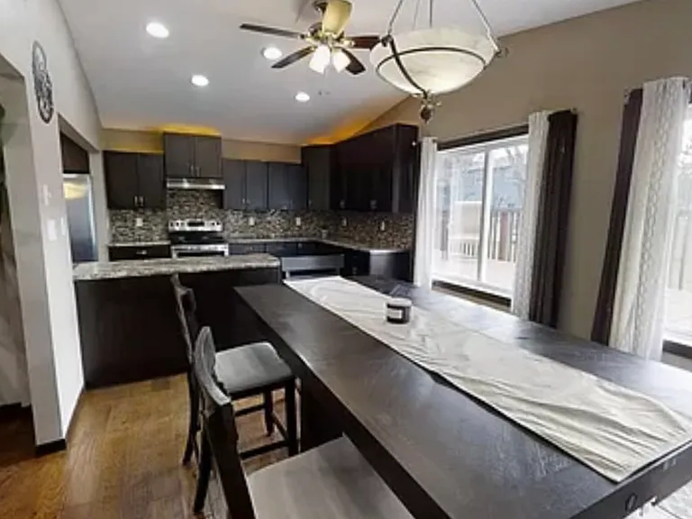 4516 S Highland Ave — Photo 7
