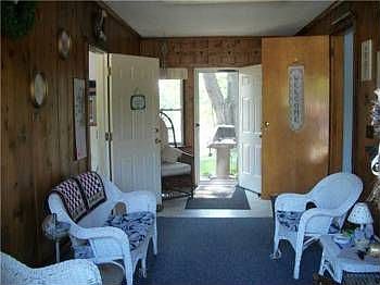 5th image of 3379 E Pleasant Dr