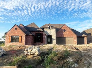 1503 Pinecrest Dr, Claremore, OK 74017