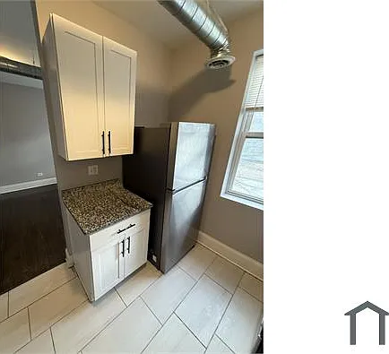 5758 S Green St — Photo 4