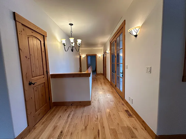 1524 Roosevelt Ave — Photo 33