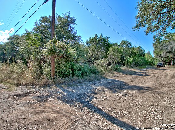 3rd image of 191 Roundup Ln