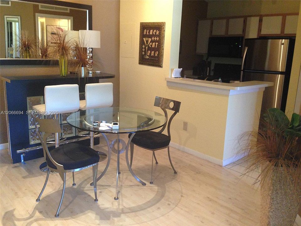 2nd image of 2880 N Oakland Forest Dr APT 313